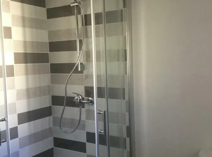 Maison De Bourg Avec Cour Privee Semesterbostad *