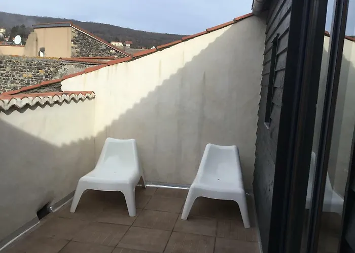 Semesterbostad Maison De Bourg Avec Cour Privee *